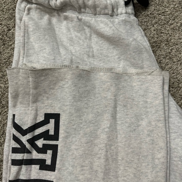 Victoria Secret PINK Sweats - Picture 5 of 8
